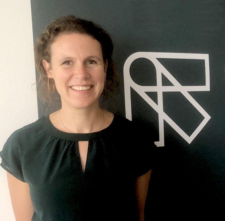 Dr. Mathilde Robben