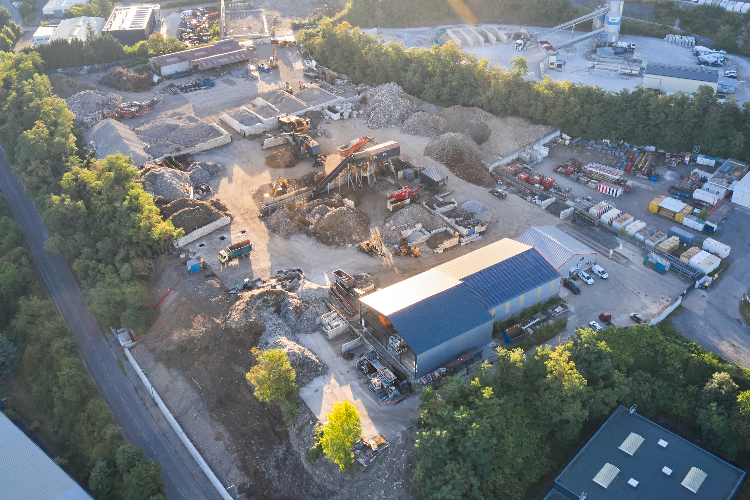Industrial recycling plant
